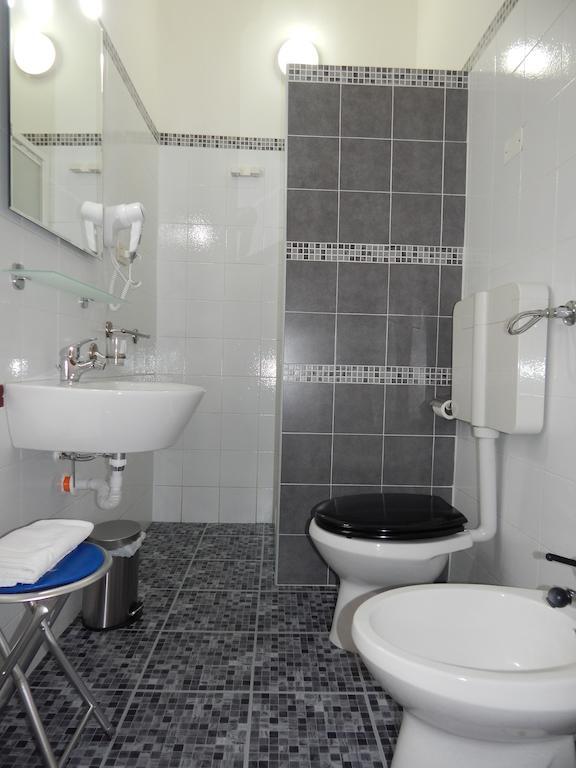 Hotel Il Platano Ottana Rum bild